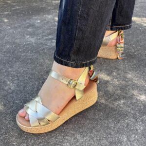 Sandália Senhora em cunha - Artigo Nacional